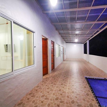 Villa Thepprasit Cosy Jomtien Beach Esterno foto