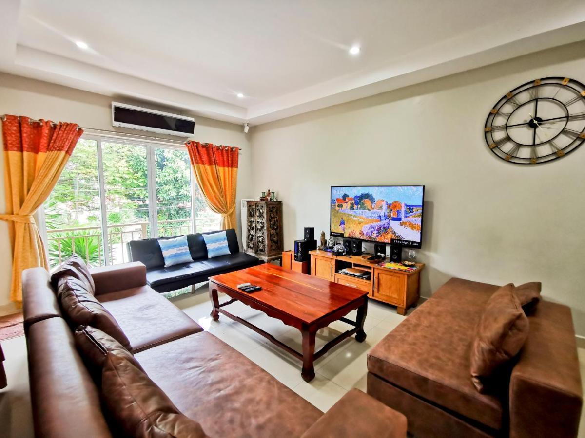 Villa Thepprasit Cosy Jomtien Beach Esterno foto