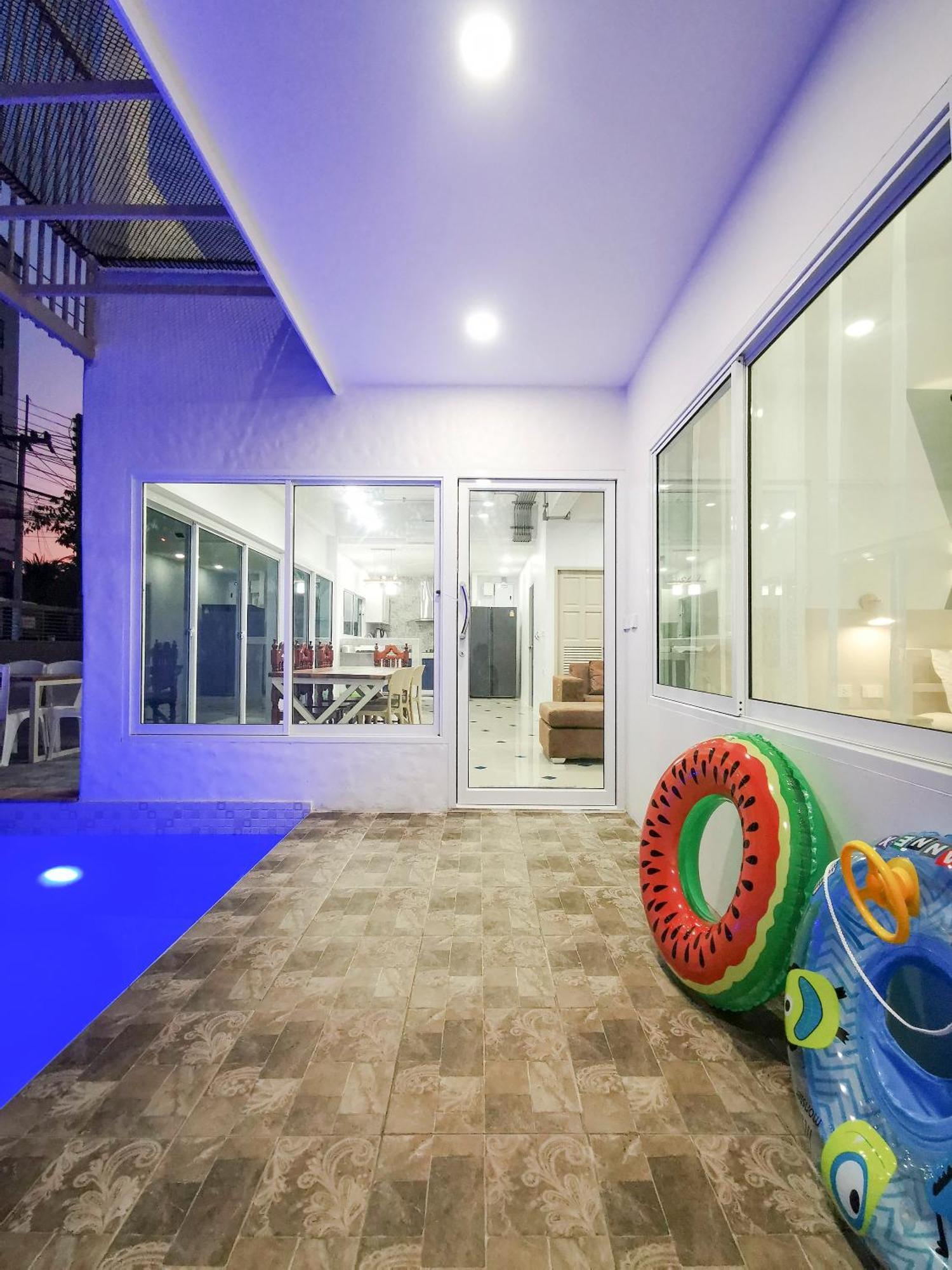 Villa Thepprasit Cosy Jomtien Beach Esterno foto