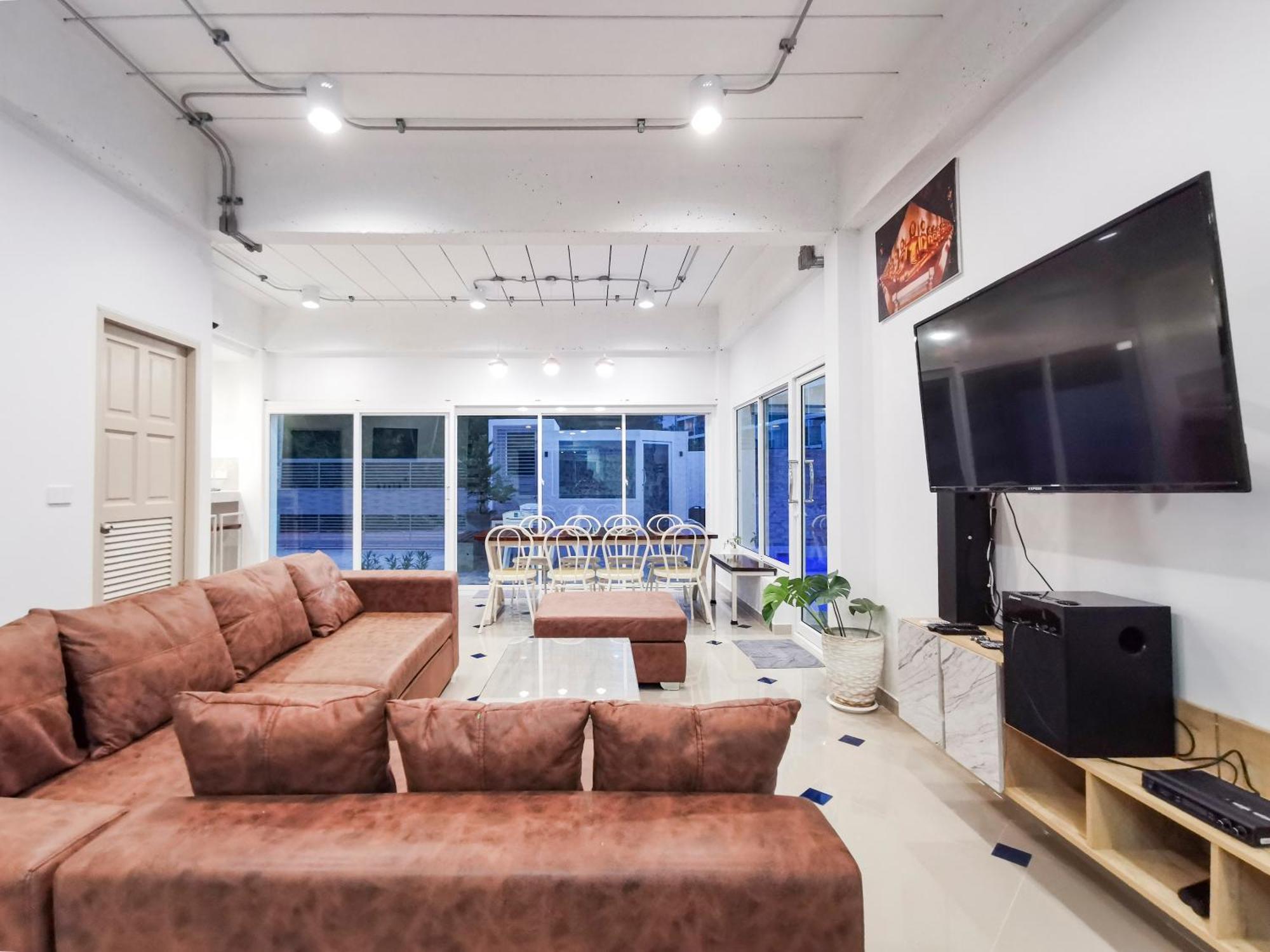 Villa Thepprasit Cosy Jomtien Beach Esterno foto