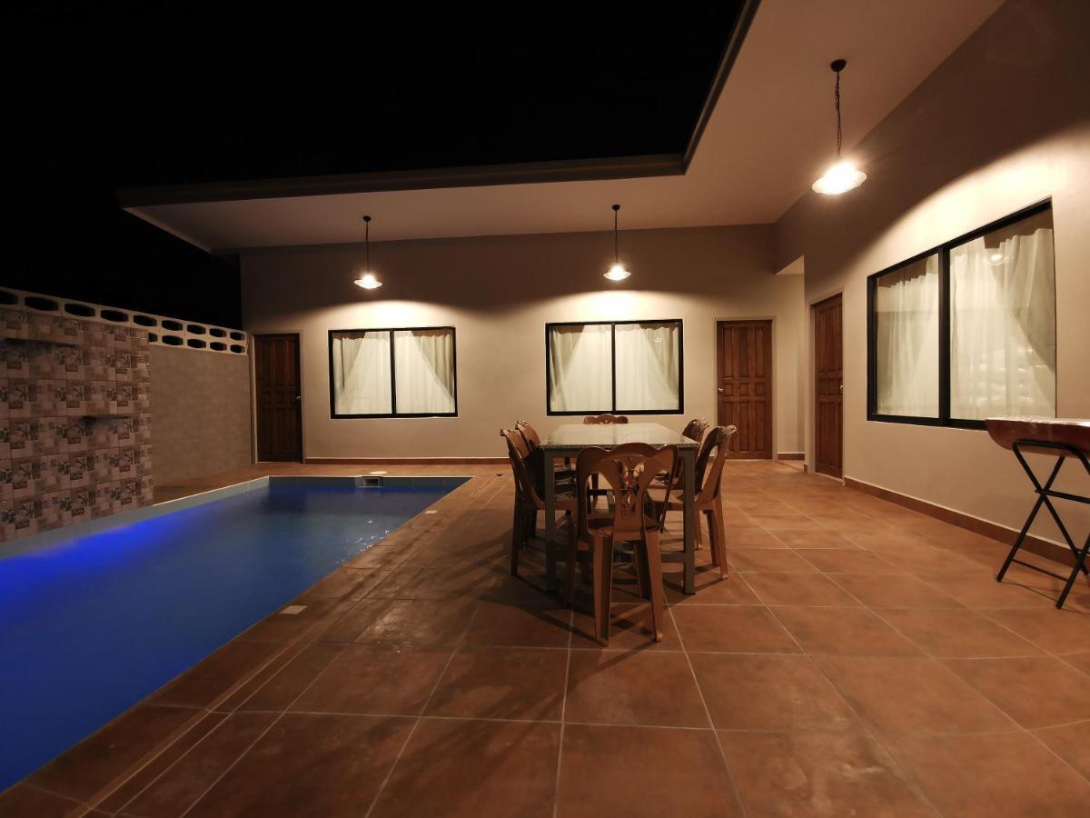 Villa Thepprasit Cosy Jomtien Beach Esterno foto