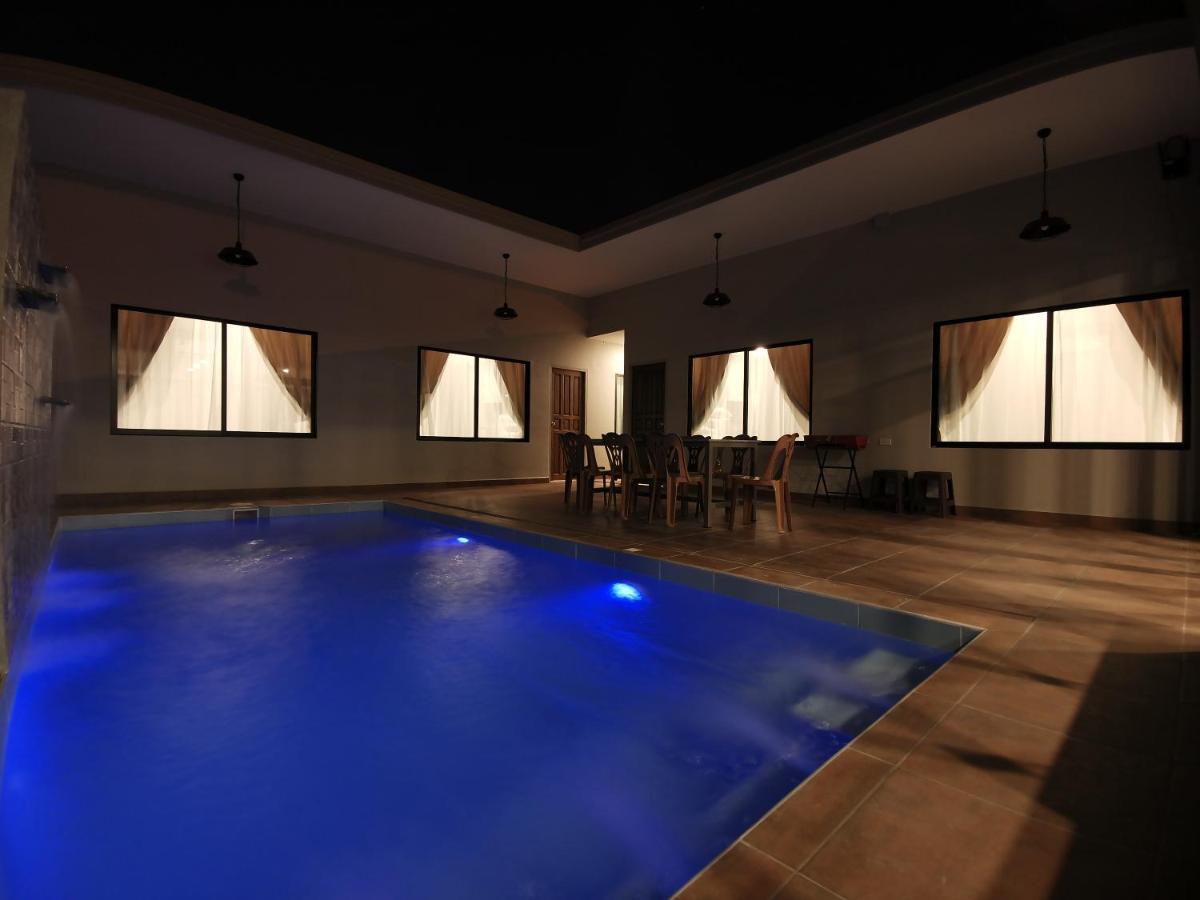 Villa Thepprasit Cosy Jomtien Beach Esterno foto
